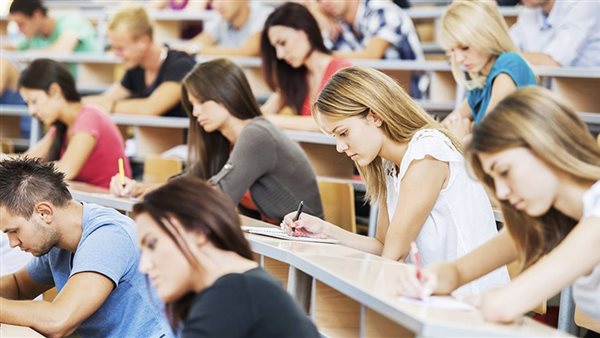 نصائح في الصحة النفسية للبنات المقبلات على الجامعة