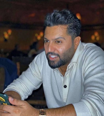 يعقوب بوشهري يروي موقفا غريبا حدث معه في لندن .. وقصة "امرأة مجهولة" حذرته من "شيء غريب"