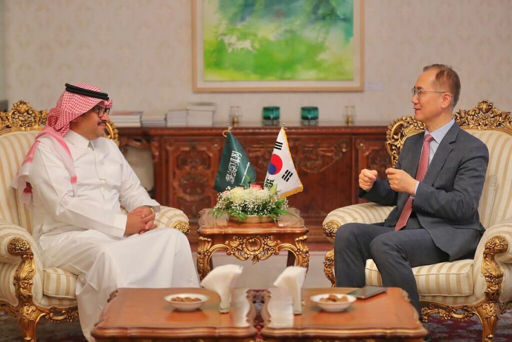 30 مليار دولار "تجارتنا" مع السعودية.. وسنشارك في "النووي" السعودي
