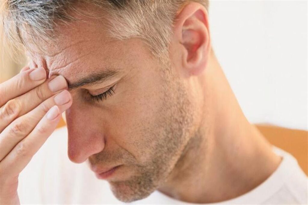 5 أعراض تشير إلى مرض خطير في الدماغ
