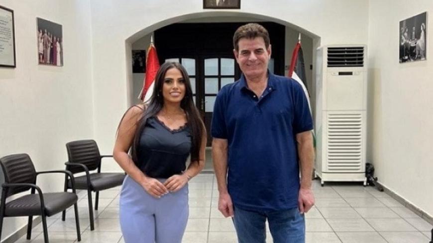 أتحداكم أن تجدوا مقطعاً لي فيه كلمات نابية" فيديو" – تركيا اليوم