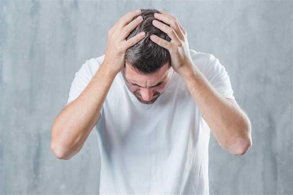أسباب آلام الرأس من الخلف