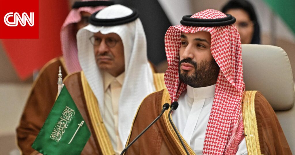 أمير سعودي يرد على مهاجمة محمد بن سلمان ويستشهد بمقولة سابقة له