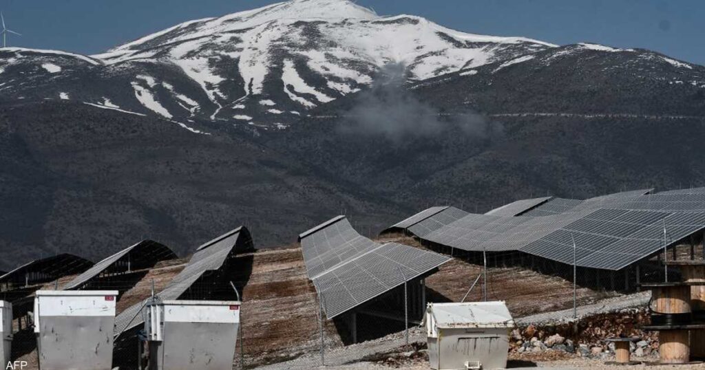إنجاز تاريخي.. اليونان تشغل البلاد على الطاقة المتجددة