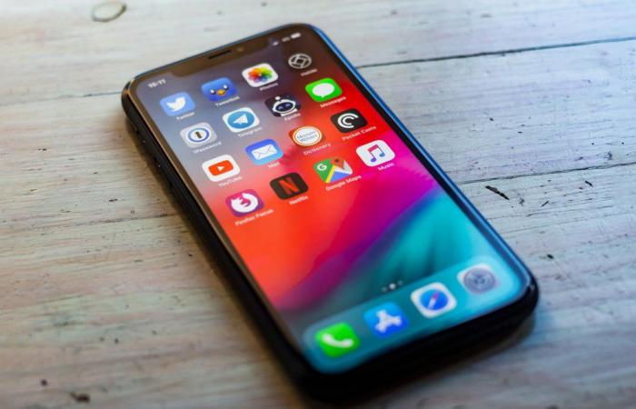 ابل تطلق هاتف iPhone SE في 2024 بشاشة LCD بحجم 6.1 إنش