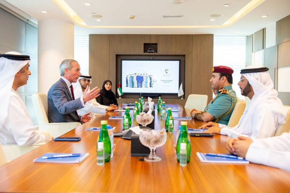 الريسي يزور أكاديمية ربدان ويشيد باحترافية هيئة التدريس