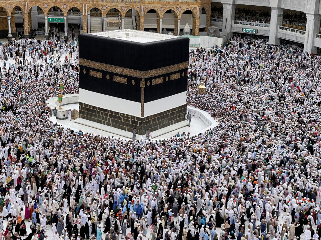 السعودية.. يمنية تكتشف إصابتها بمرض نادر خلال أدائها العمرة