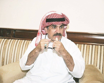 بعد 35 عاما.. وزارة الصحة الكويتية تغلق عيادة المعالج الشعبي "جاسم بهمن" .. والأخير يعلق :هذي مو عيادة هذي ديوانية
