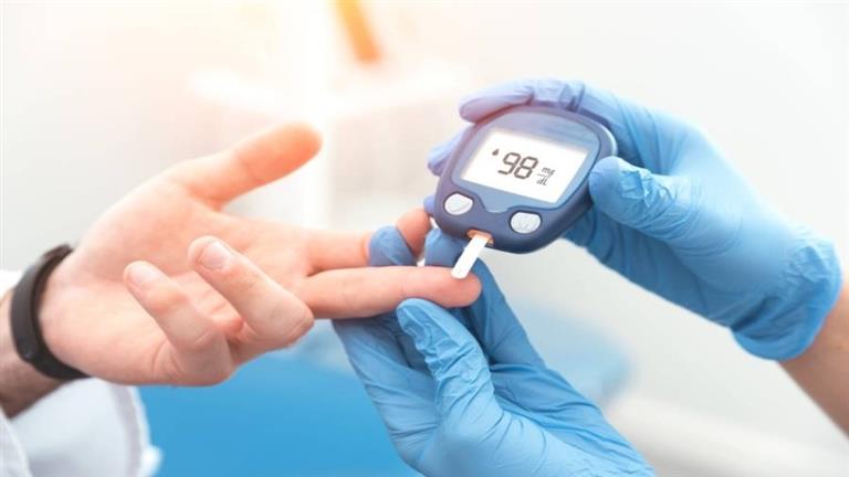 تناول الماء بانتظام.. 5 طرق طبيعية للوقاية من مرض السكري