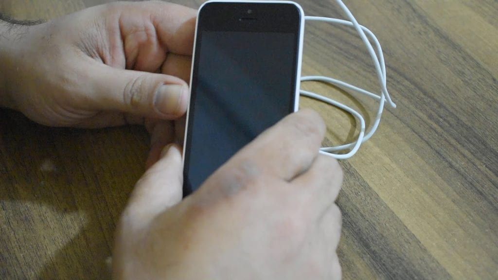 حل مشكلة تم ايقاف الايفون من خلال الاتصال ب itunes بدون كمبيوتر