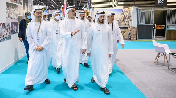 خالد بن محمد بن زايد يزور معرض أبوظبي الدولي للصيد والفروسية