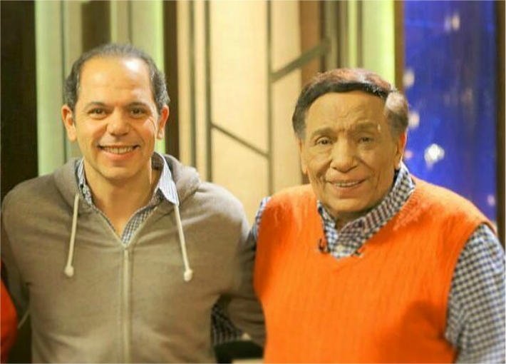 رامي إمام يكشف تطورات الحالة الصحية للزعيم بعد أخبار إصابته بالزهايمر