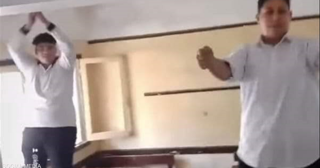 رقص على أغاني المهرجانات يطيح بمدير مدرسة في مصر