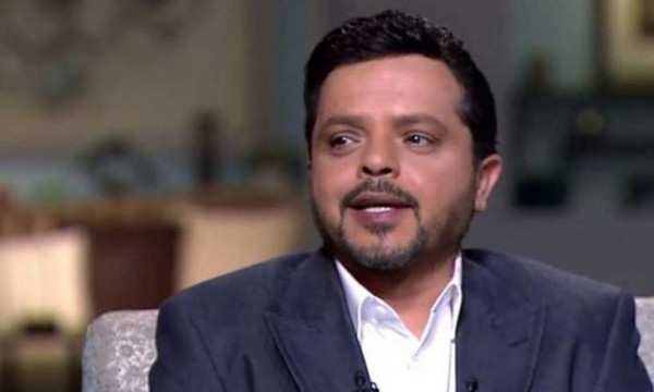 شاد: شبيه محمد هنيدي طبق الأصل يتسبب بالهجوم عليه