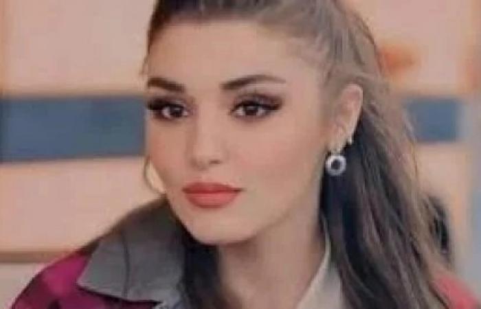 شاهد .. إثارة واغراء غير متناهي هاندا ارتشيل تطل مجدداً بـ بكيني فاضح .. تخطت كل الحدود الحمراء..