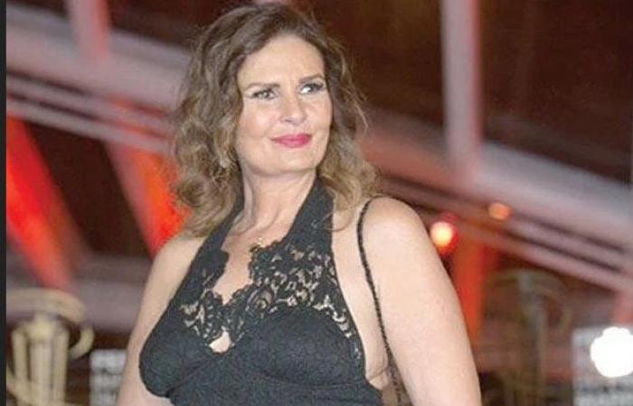 شاهد .. بدون ذرة خجل.. النجمة المصرية يسرا تعترف اشتهيت معاشرة هذا العنتيل ووافقت أنام معه!