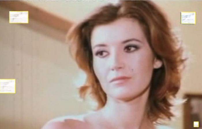 شاهد .. بكل جرأة و بدون ذرة خجل.. أعنف مشهد ساخن لملكة الإغراء ميرفت أمين من فوق السرير.. اتفرج الفيديو