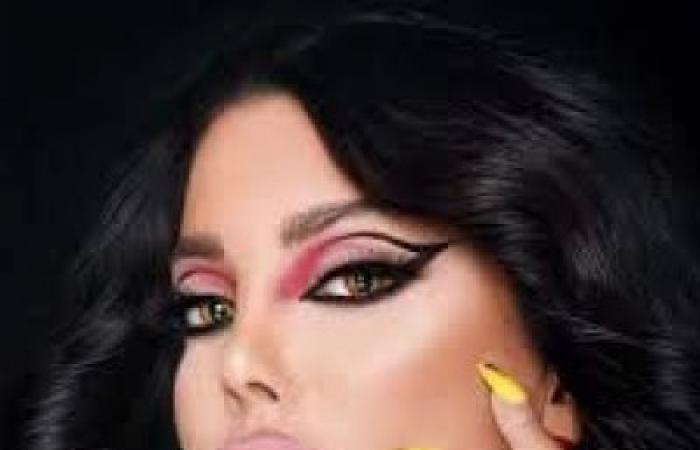 شاهد .. رولا يموت تكشف عن كل أجزاء جسدها بإطلالة نارية و تعترف بما تفعله كل يوم سراً وقبل أن تنام