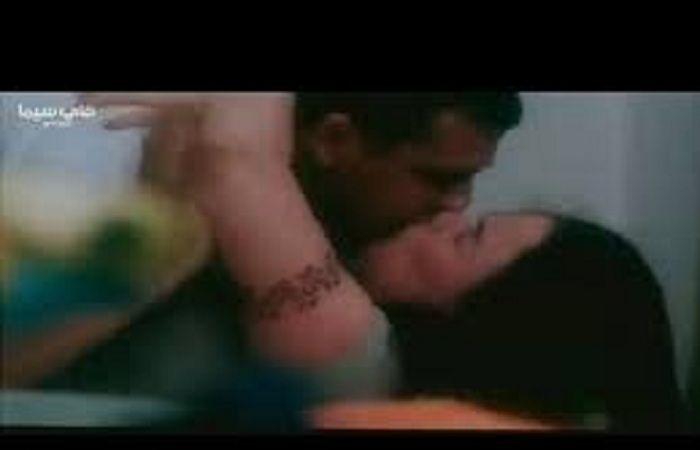 شاهد .. صراخ الفنانة الهام شاهين في مشهد ساخن في السينما المصريه مع الفنان كريم عبد العزيز والمخرج لم يوقف التصوير وتركه يكمل المتعه حتى النهايه!.. اتفرج