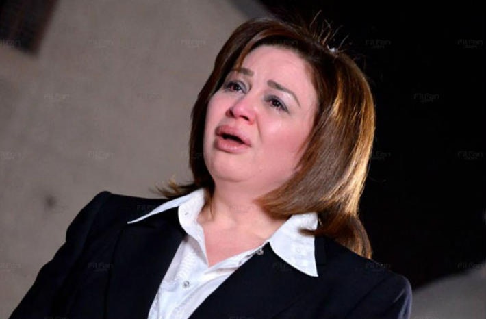 شاهد قبل الحذف.. أعنف مشهد في السينما المصرية بطولة الدلوعة الهام شاهين عملت اوضاع زى اللي في الافلام الثقافية مع فنان مشهور.. وكان الفيلم سوف يتم منعه