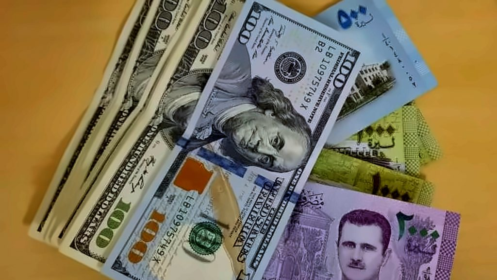 صعود الأخضر.. سعر الدولار مقابل الجنيه المصري نهاية تعاملات اليوم 25 أكتوبر 2022