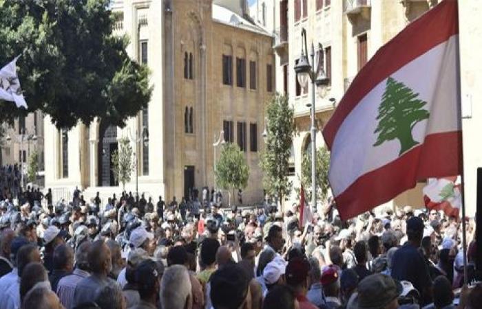 في ظل اعتراضات.. لبنان يقر ميزانية 2022 قبل 3 أشهر من نهاية العام