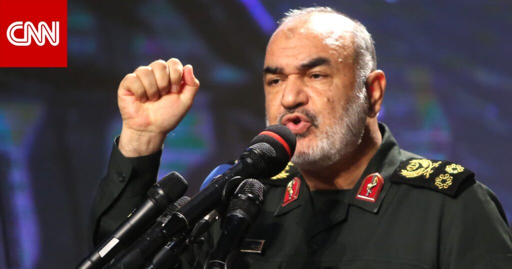 قائد الحرس الثوري الإيراني يوجه تحذيرًا للسعودية من وسط مناورة عسكرية