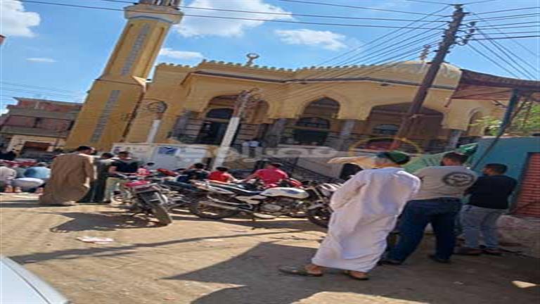 "مش هتطلع المنبر".. تشييع جنازة محفظ قرآن توفي بعد مشادة في
