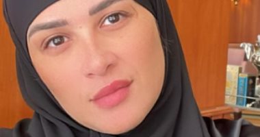 منهم هانى سلامة وياسمين عبد العزيز.. صور نجوم الفن يؤدون مناسك العمرة