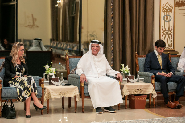 وكالة أنباء الإمارات - سعود بن صقر يستقبل المشاركين في "المؤتمر المتخصص بالأعمال الخيرية" برأس الخيمة