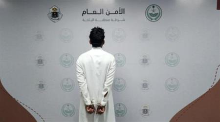 أخبار 24 | فيديو متداول لشخص يعتدي على آخر في مناسبة اجتماعية.. والشرطة تطيح به