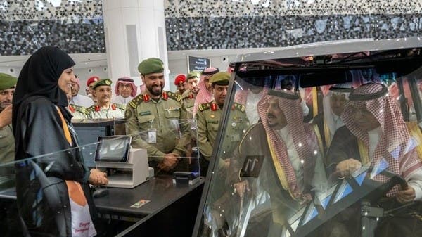 استعدادا لجماهير كأس العالم.. أمير الرياض يدشن صالتين بمطار الملك خالد