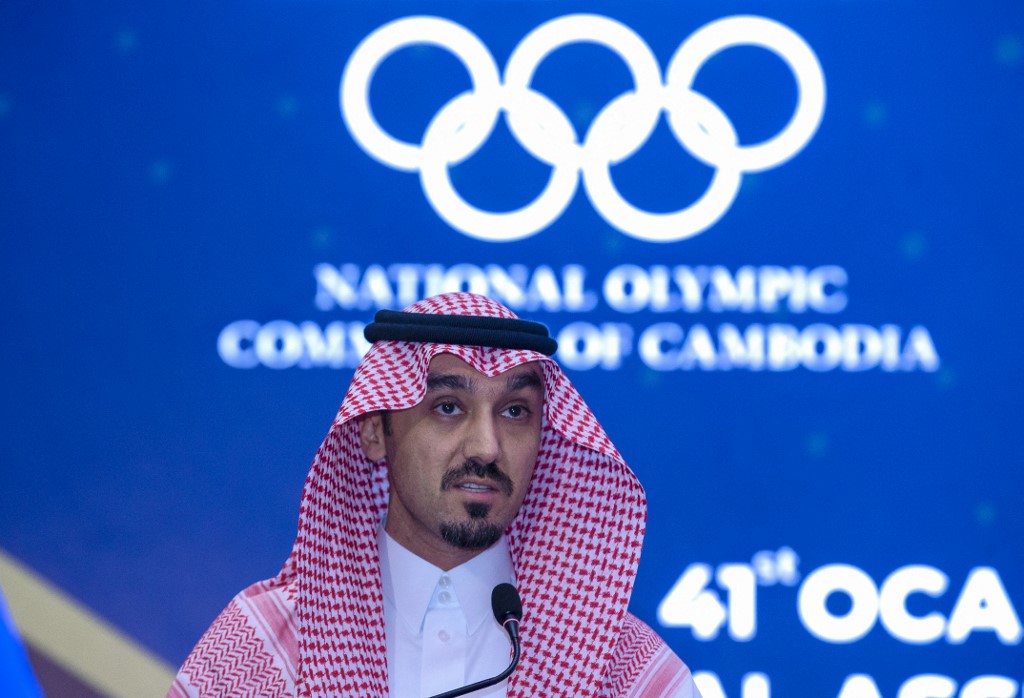 وزير الرياضة السعودي أكد رغبة بلاده في استضافة المونديال