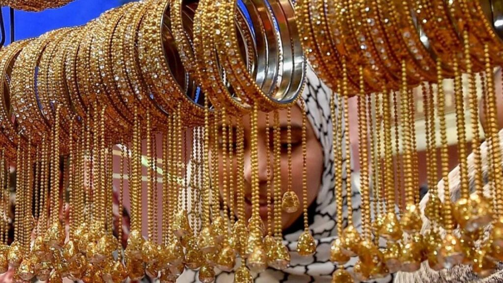 المعدن الأصفر يضرب من جديد.. ارتفاع مفاجئ في أسعار الذهب صباح اليوم الجمعة 18 نوفمبر
