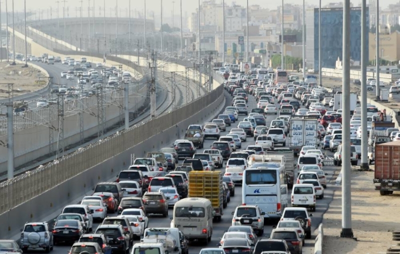 تفتيت زحام جدة .. بتعديل الدوام وتنظيم مداخل الأحياء