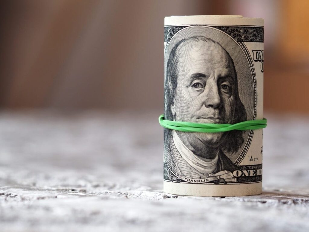 سعر الدولار في السوق السوداء مقابل الجنيه المصري.. تخطى حاجز 25 جنيها