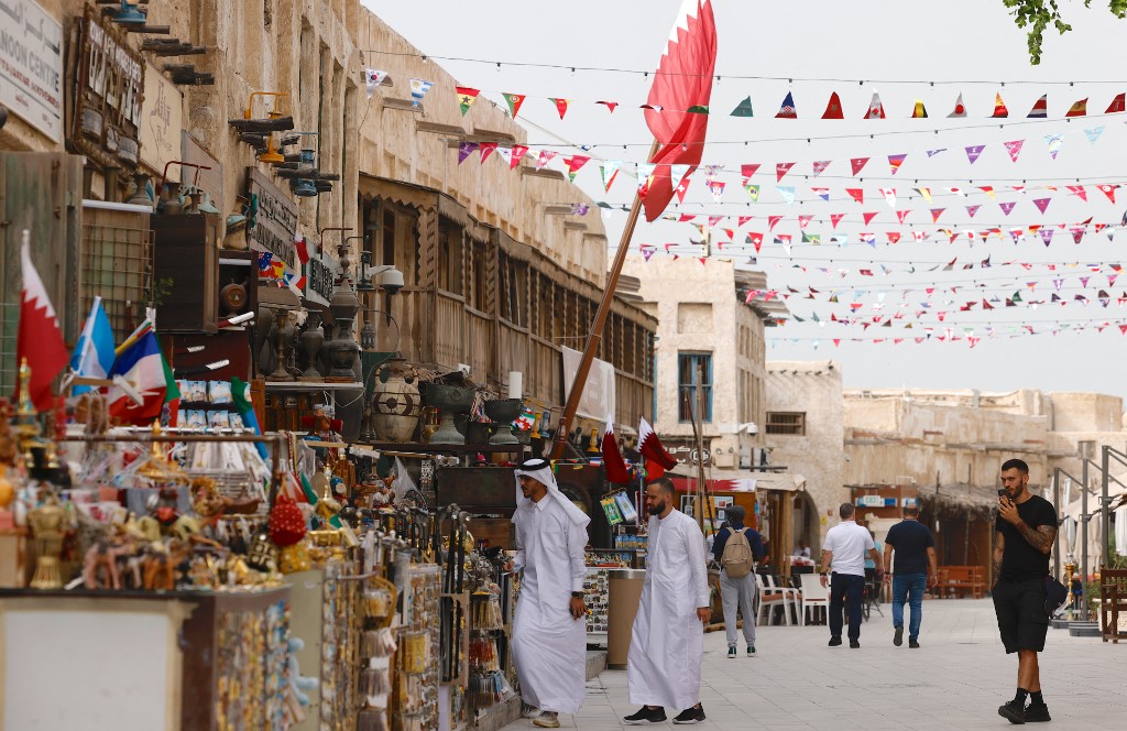 من الإقامة للكحول والمخدرات.. دليل مشجعي كأس العالم لاتباع القواعد في قطر