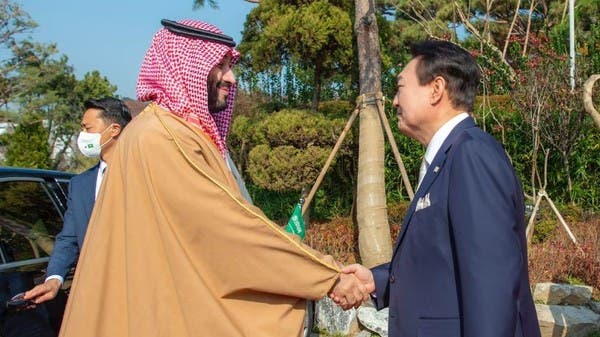 ولي العهد السعودي يلتقي رئيس كوريا الجنوبية بثاني محطة في جولته