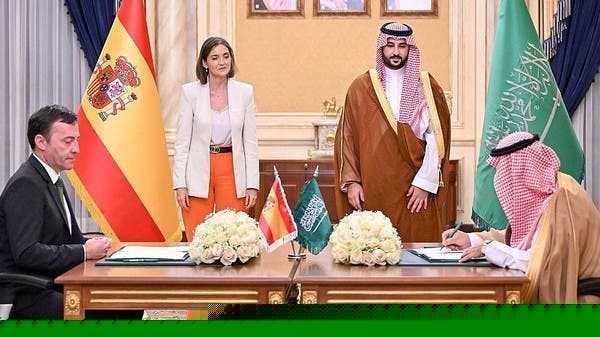 السعودية توقع مذكرة تفاهم مع شركة إسبانية لبناء سفن قتالية