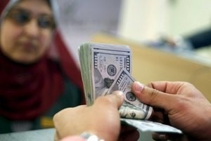 الجنيه عند 26.5 وهذه ليست النهاية..هذا ما يحدث عندما ترفع البنوك المصرية فوائدها