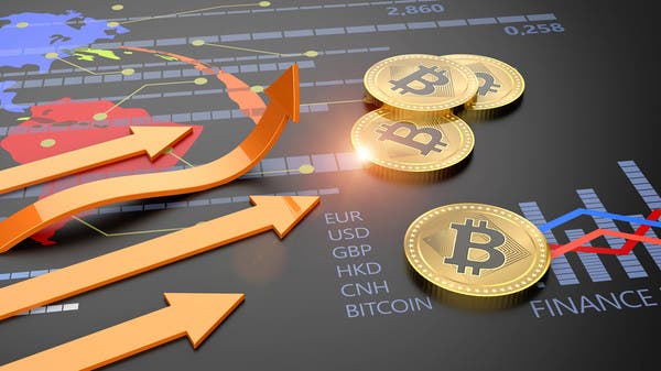 "بيتكوين" تقفز فوق 18 ألف دولار.. وخبير تشفير يحذر!
