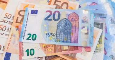 سعر اليورو اليوم الأحد 1-1-2023 بالبنوك فى مصر