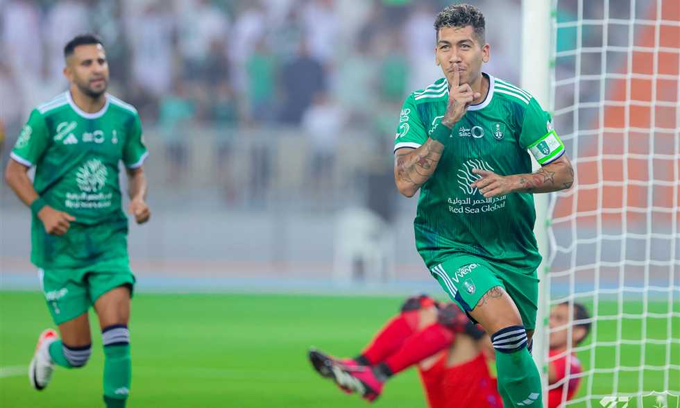 FilGoal | أخبار | يغيب عن مواجهة فريق محمد شريف.. أهلي جدة يعلن تفاصيل إصابة فيرمينو