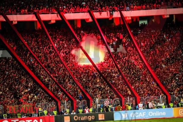 الأهلي يطالب إتحاد الكرة بالسعة الجماهيرية الكاملة