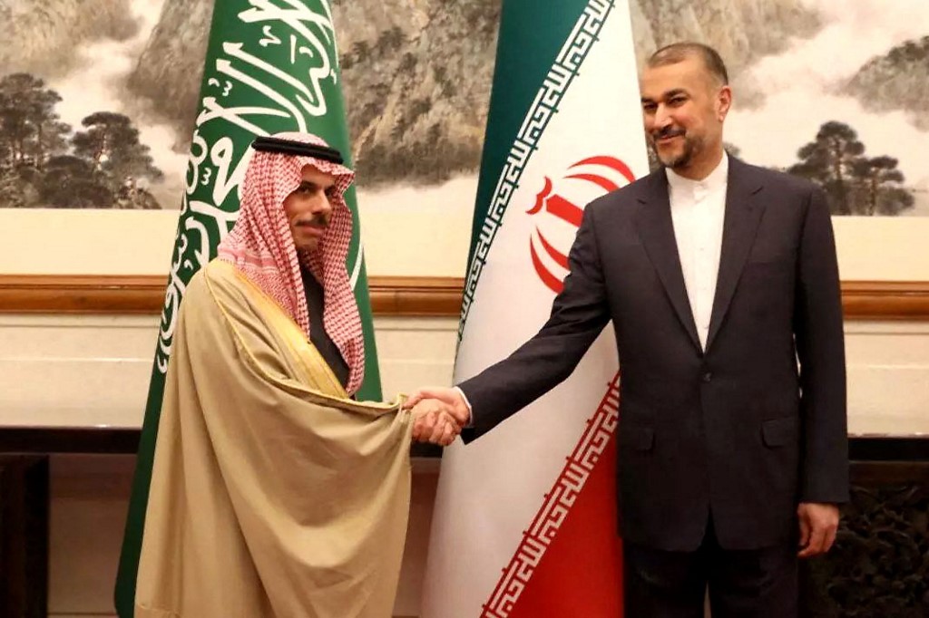 الأولى من نوعها منذ استئناف العلاقات.. زيارة مرتقبة لوزير الخارجية الإيراني إلى السعودية