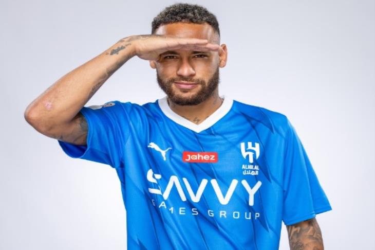 الجميع وصف رونالدو "بالمجنون" عندما انتقل للنصر.. ومتحمس لكتابة التاريخ مع الهلال (فيديو)