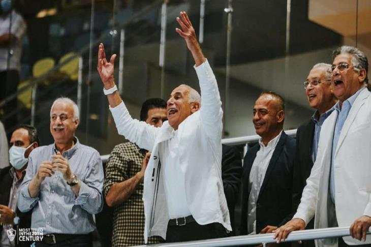 "الغاية إزاحة المجموعة التي تدير النادي".. حسين لبيب يشرح تحركاته لإعادة الزمالك لمكانته