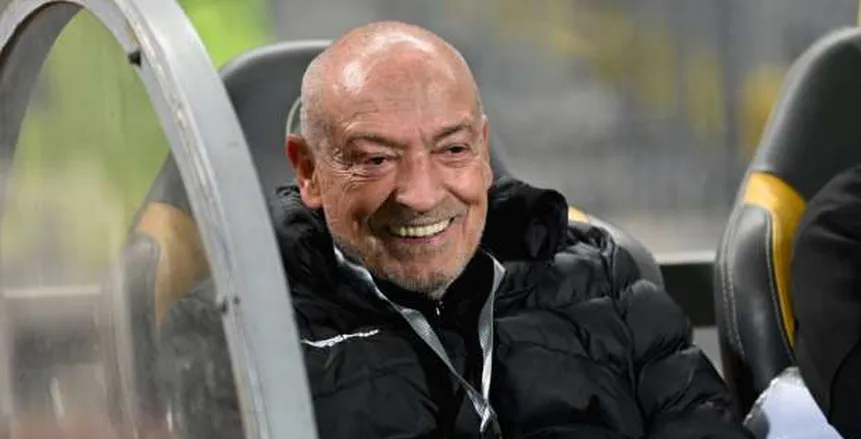 أزمة القيد في الزمالك مستمرة بسبب جهاز «فيريرا»