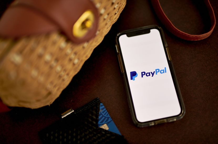 "بنك أوف أميركا": رياح معاكسة تواجه عملة "باي بال" المستقرة