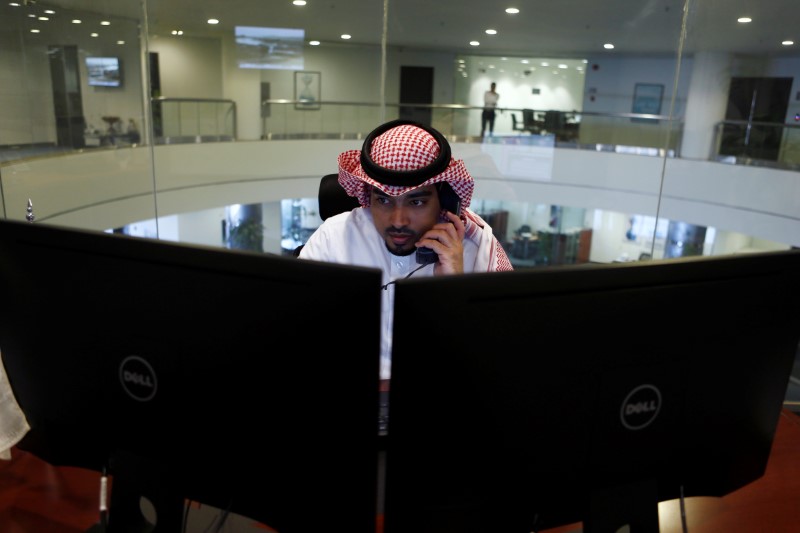 "تاسي" يتحول للانخفاض بعد صعوده في بداية الأسبوع.. وإعلان هام بشأن أرامكو